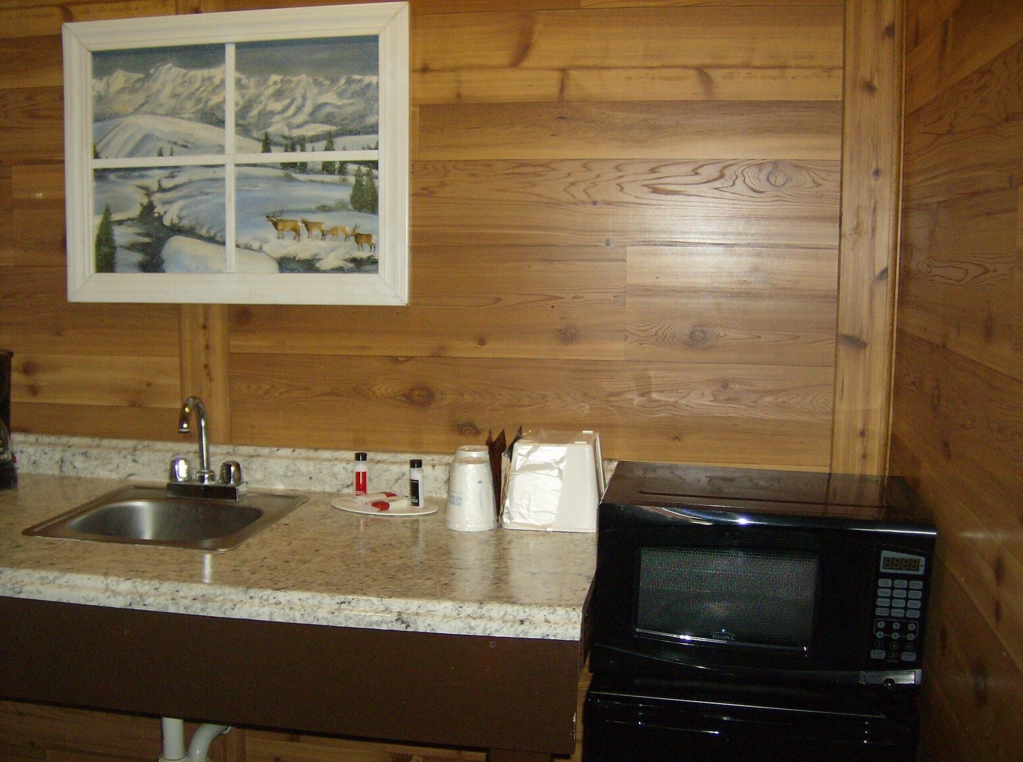 Days Inn & Suites By Wyndham Terre Haute Esterno foto